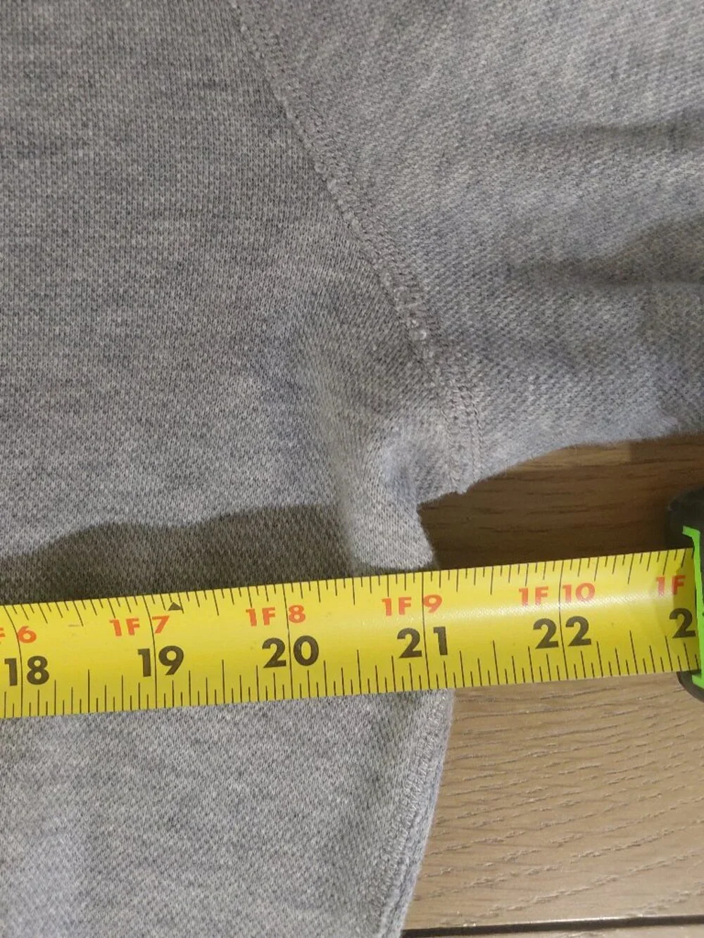 Vuori Mens Jeffrey Pullover Gray Fleece Pocket Sweater Top